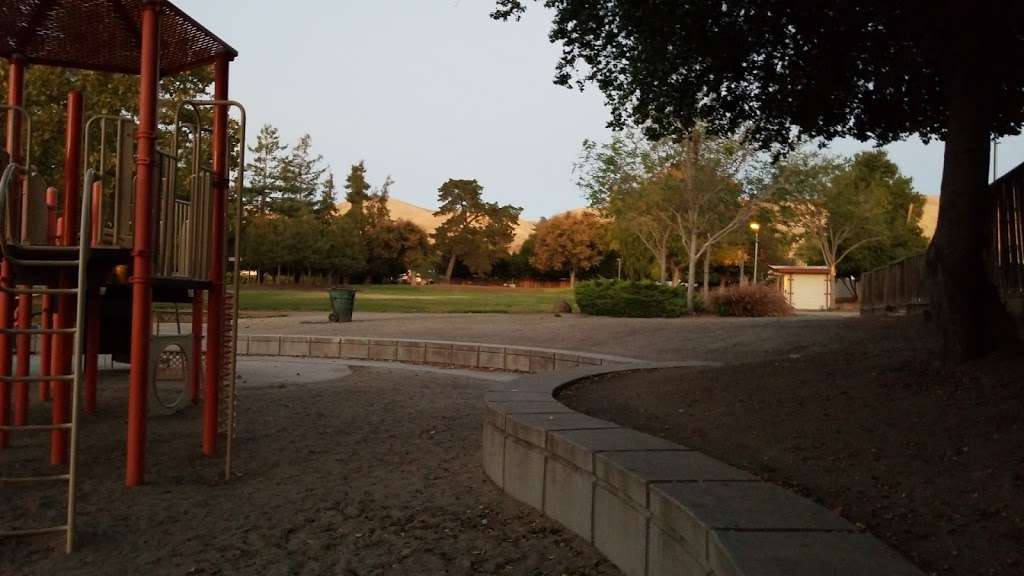 Foothill Park | 398 Roswell Dr, Milpitas, CA 95035, USA