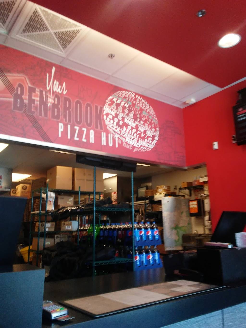 Pizza Hut | 340 Mercedes St, Benbrook, TX 76126, USA | Phone: (817) 249-4530