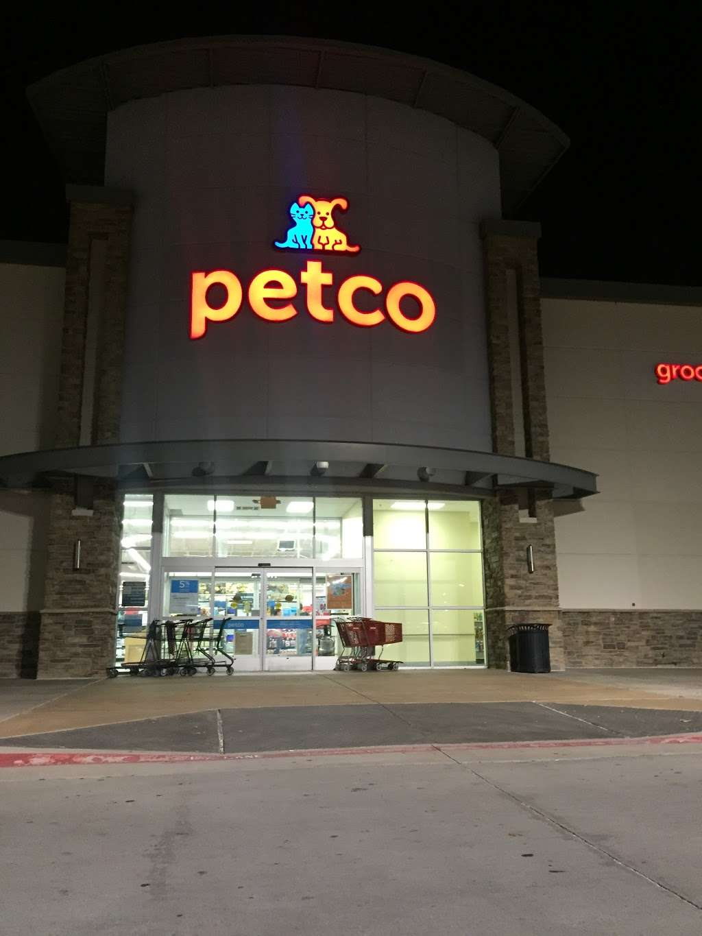 Petco | 5301 Belt Line Rd, Dallas, TX 75254, USA | Phone: (972) 788-0460