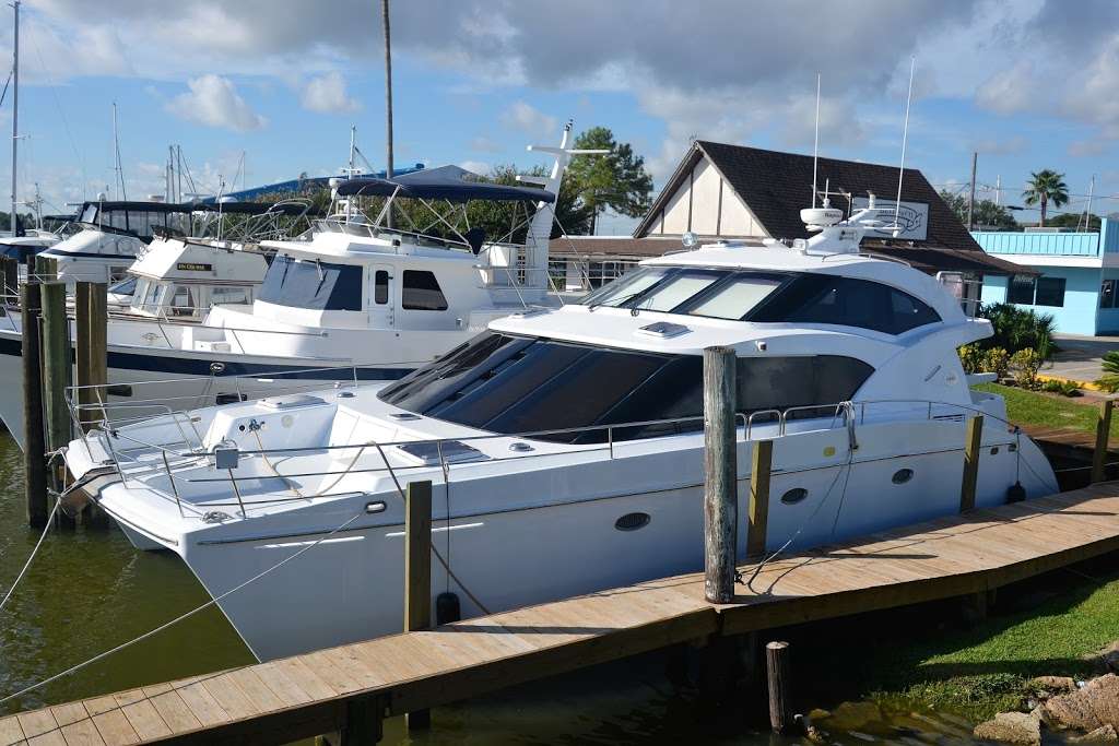 Jay Bettis & Co. Yacht Sales | 2509 E NASA Pkwy, Seabrook, TX 77586 | Phone: (281) 326-3333