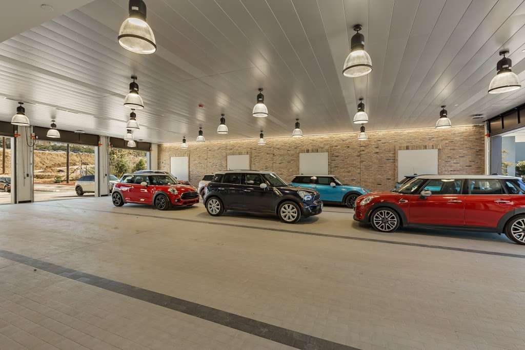 MINI of San Antonio | 15507 W IH 10, San Antonio, TX 78249, USA | Phone: (866) 982-6133