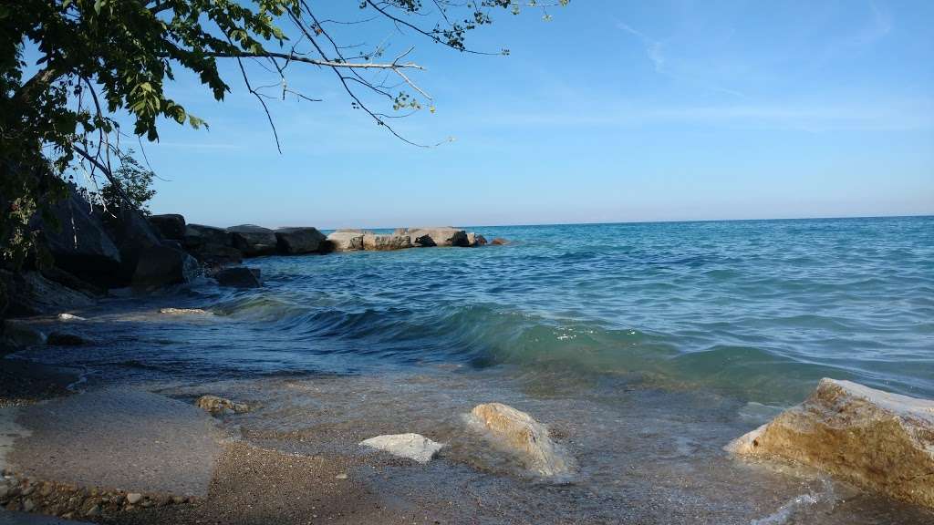 Seventh Place Overlook Park | 263 7th Pl, Kenosha, WI 53140, USA | Phone: (262) 859-2822