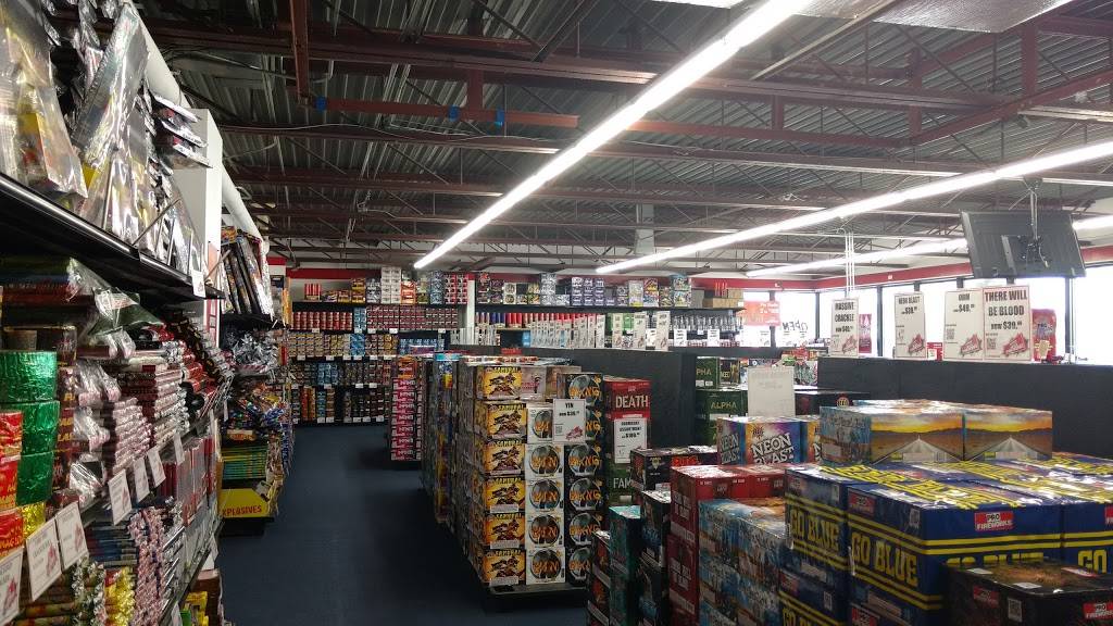 Pro Fireworks - Center Line | 26707 Van Dyke Ave, Center Line, MI 48015, USA | Phone: (586) 576-7751