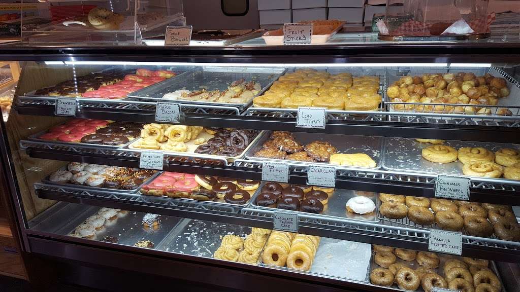 Dimple Donuts | 1307 E Main St, St. Charles, IL 60174, USA | Phone: (630) 549-0939