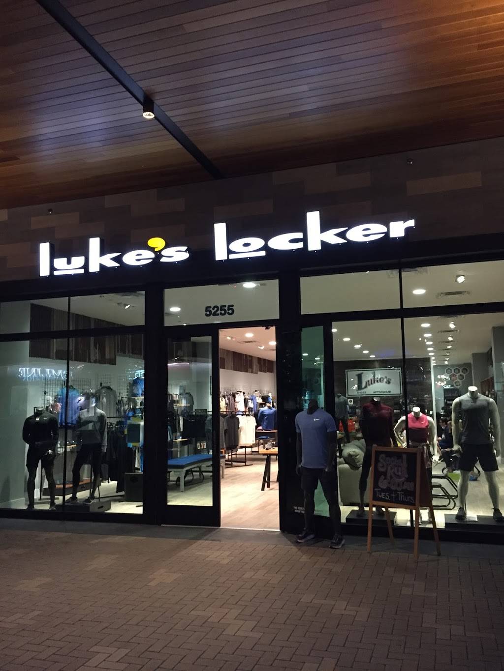 Lukes Locker | 5255 Monahans Ave, Fort Worth, TX 76109, USA | Phone: (817) 877-1448