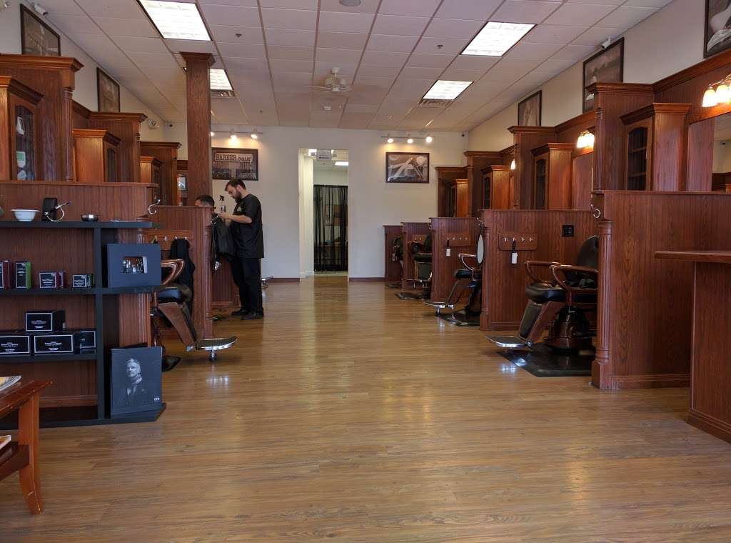 Roosters Mens Grooming Center | 21040 Sycolin Rd #110, Ashburn, VA 20147 | Phone: (571) 291-3413