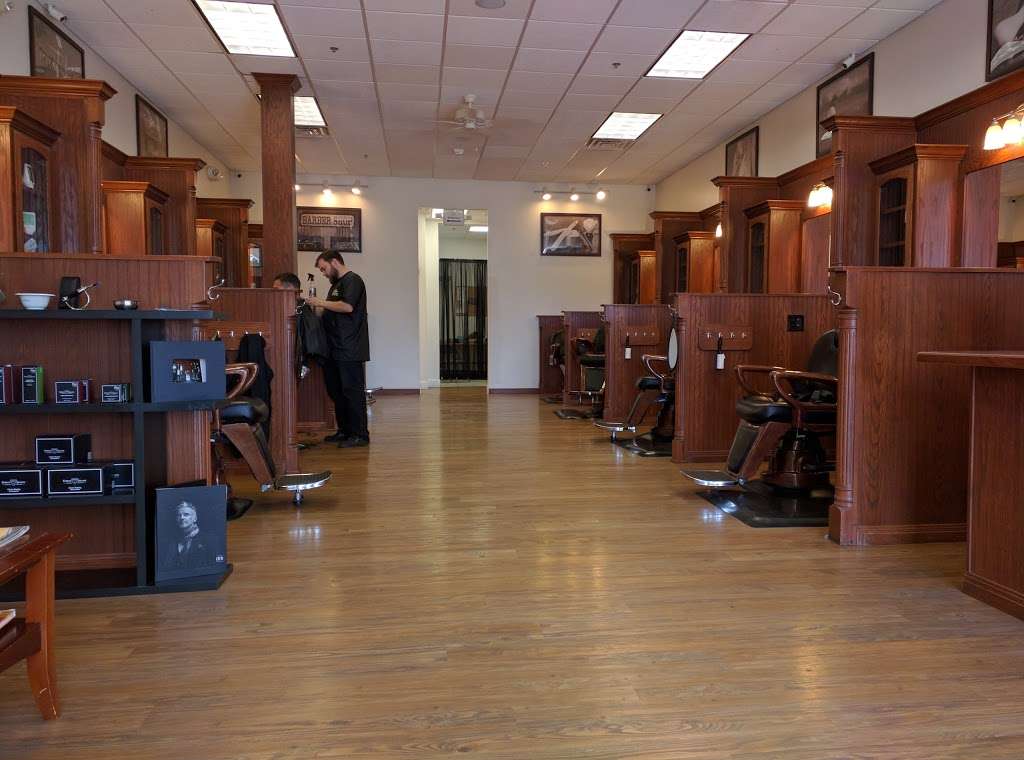 Roosters Mens Grooming Center | 21040 Sycolin Rd #110, Ashburn, VA 20147, USA | Phone: (571) 291-3413