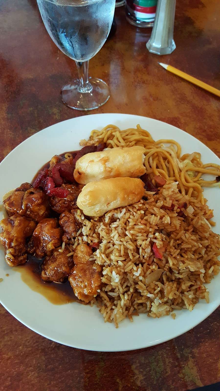 SoHo Asian Restaurant & Bar | 49 Lowell Rd, Hudson, NH 03051, USA | Phone: (603) 889-6889