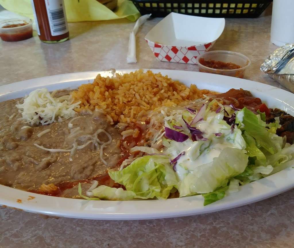 El Picosito Restaurant | 5140 Long Beach Boulevard, Long Beach, CA 90805, USA | Phone: (562) 984-7246