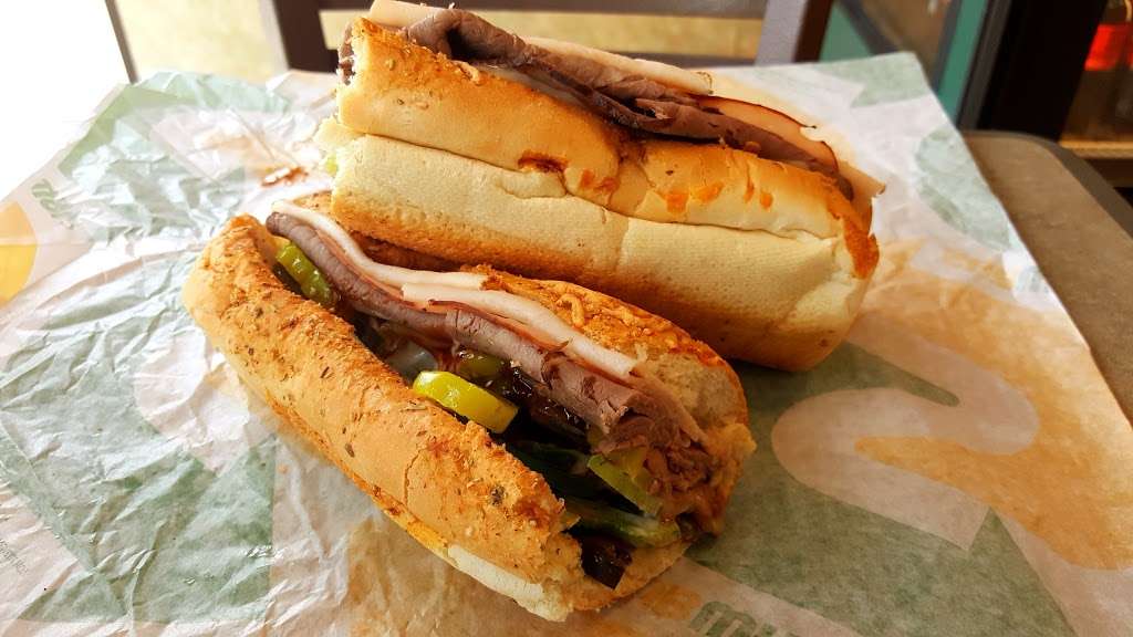 Subway | Crossing, 1741 Geneva St Suite 300, Delavan, WI 53115, USA | Phone: (262) 728-8862