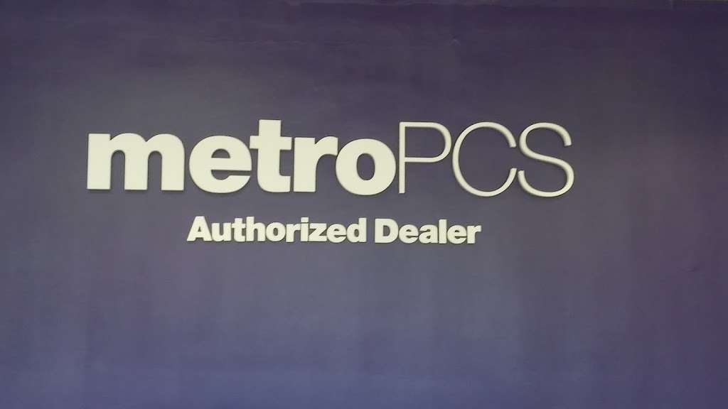 MetroPCS Authorized Dealer | 2395 HIGHWAY 6 S, suite d, Houston, TX 77077 | Phone: (832) 243-5168