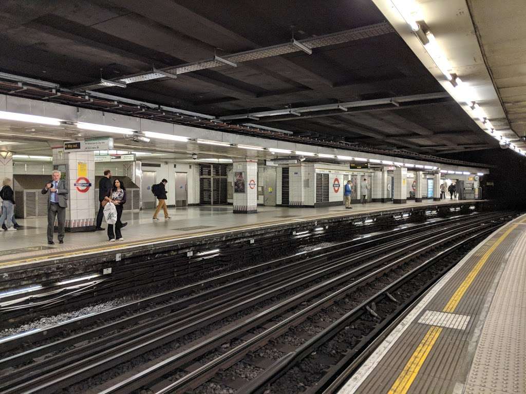 Monument Station | King William St, London EC4R 9AA, UK