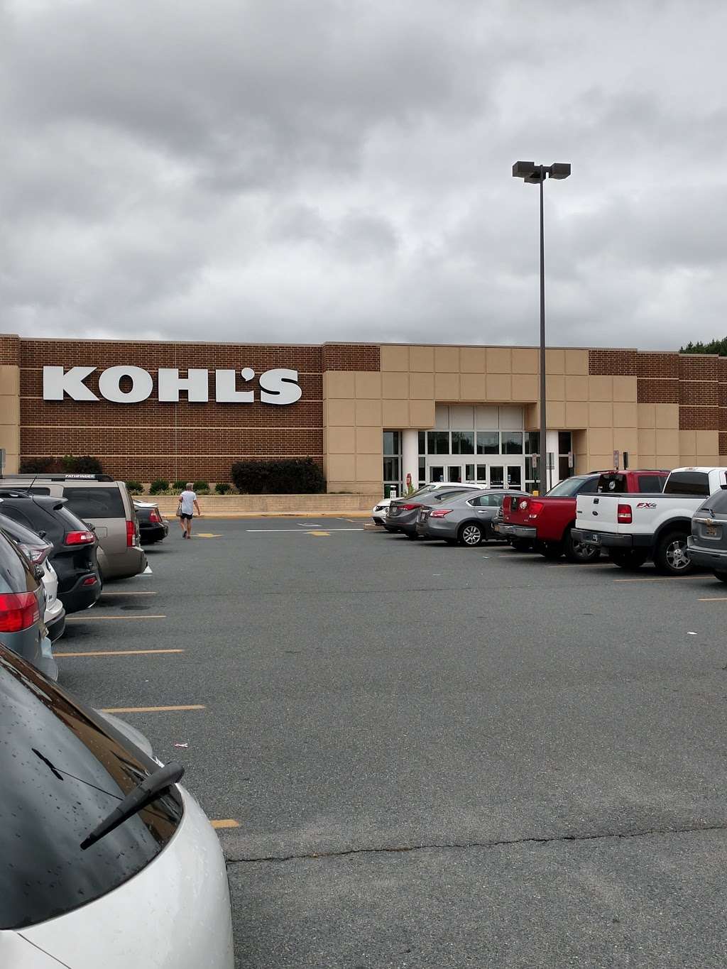 Kohls Salisbury | 128 W Dagsboro Rd, Salisbury, MD 21801, USA | Phone: (410) 546-0074