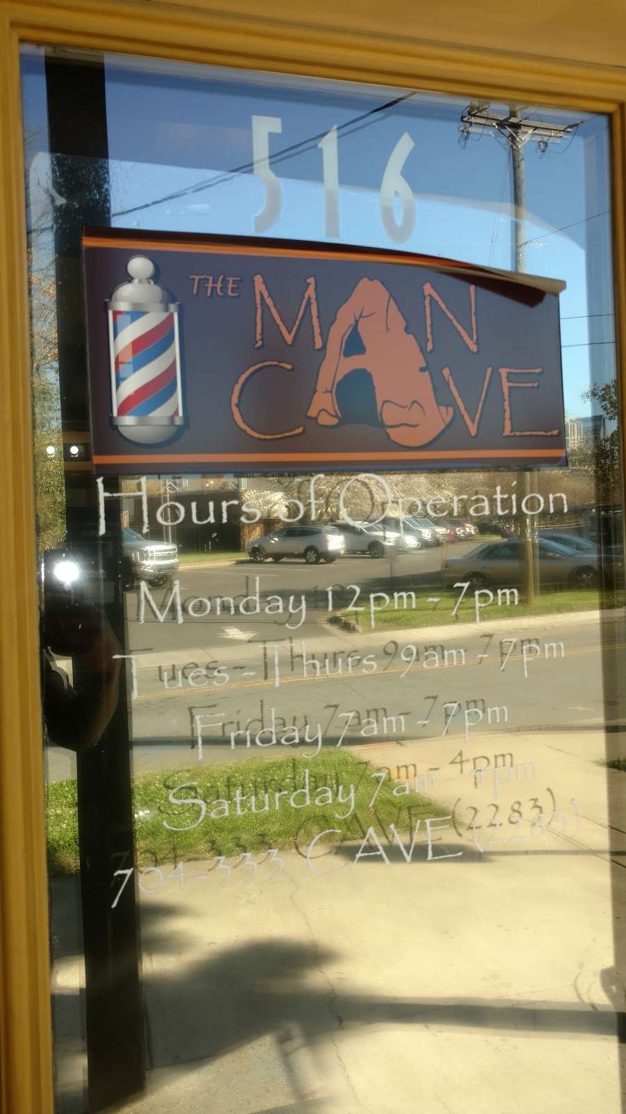 The Man Cave Barber Shop | 516 W 10th St, Charlotte, NC 28202, USA | Phone: (704) 333-2283