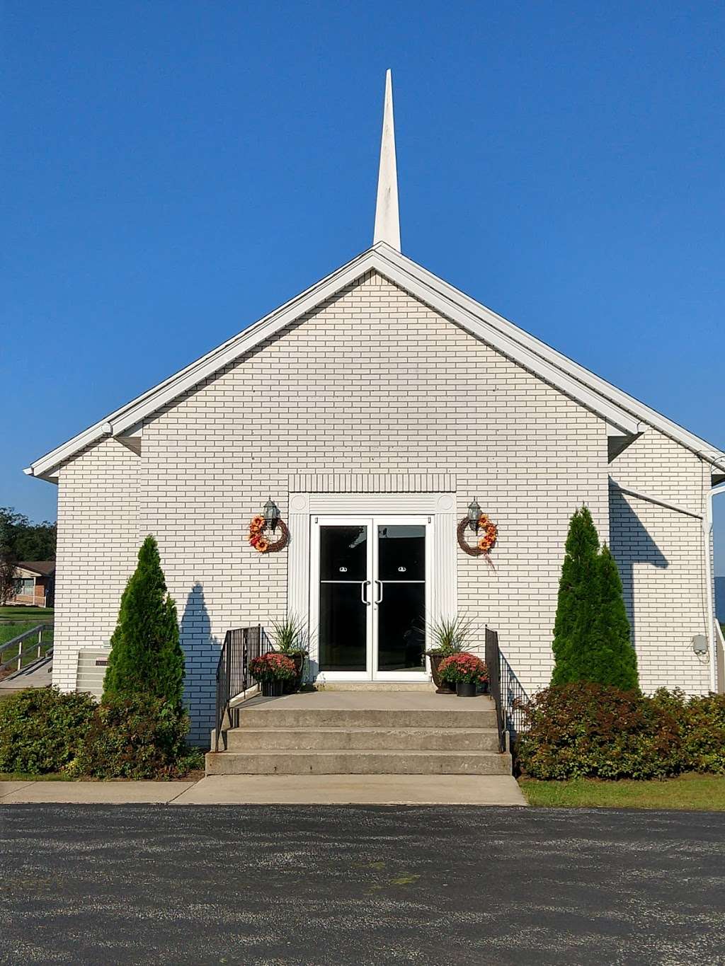 Hamilton Heights Gods Missionary Church | 1699 Johnson Rd, Chambersburg, PA 17202, USA | Phone: (717) 261-1000