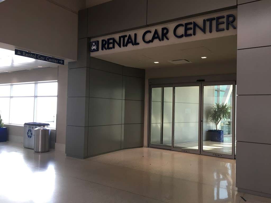 Fox Rent A Car | 9559 Airport Blvd suite R-352, San Antonio, TX 78216, USA | Phone: (210) 253-1909