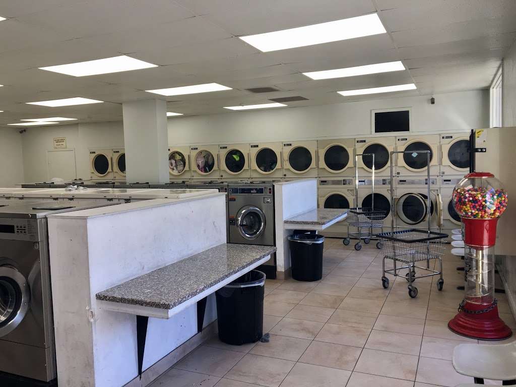 Laundromat | #D, 615 S Rengstorff Ave, Mountain View, CA 94040, USA
