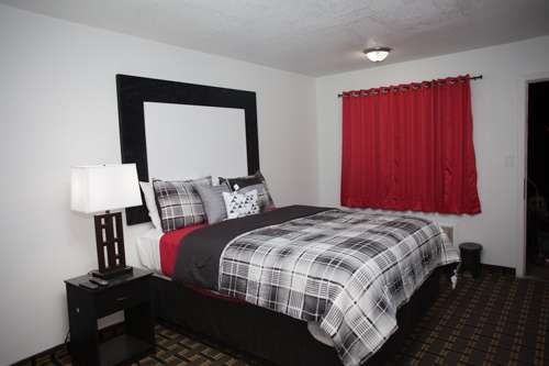 Hotel Eastin Riverwalk | 401 S 10th St, Atchison, KS 66002, USA | Phone: (913) 367-7000