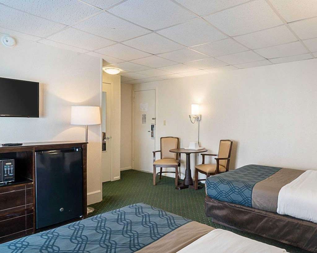 Econo Lodge Oceanfront | 2910 Baltimore Ave, Ocean City, MD 21842, USA | Phone: (410) 289-7291