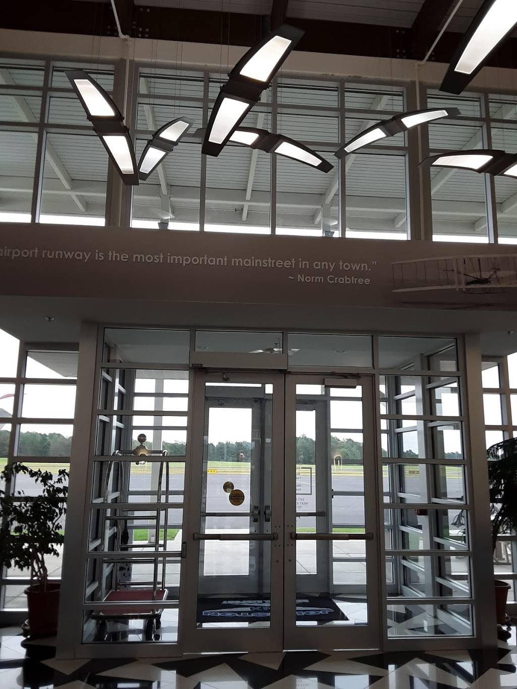 Johnston Regional Airport | 3149 Swift Creek Rd, Smithfield, NC 27577, USA | Phone: (919) 934-0992