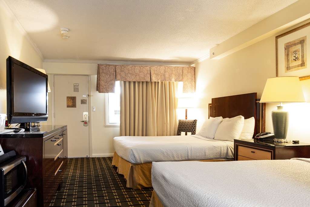 Bedford Plaza Hotel - Boston | 340 Great Rd, Bedford, MA 01730, USA | Phone: (781) 275-6700