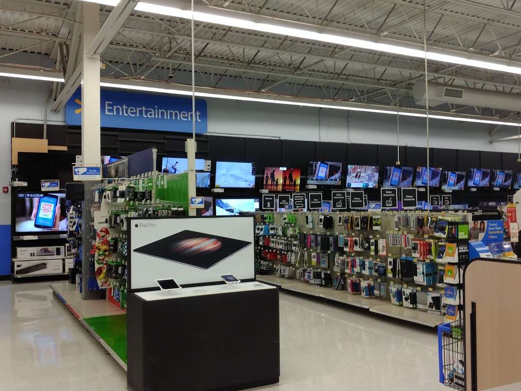 Walmart Supercenter | 13600 S Alden St, Olathe, KS 66062, USA | Phone: (913) 829-4404