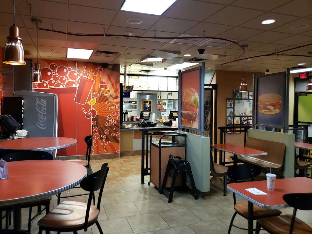 Jack in the Box | 6120 S 35th Ave, Phoenix, AZ 85041, USA | Phone: (602) 276-3653 Jack in the Box | 6120 S 35th Ave, Phoenix, AZ 85041, USA | Phone: (602) 276-3653