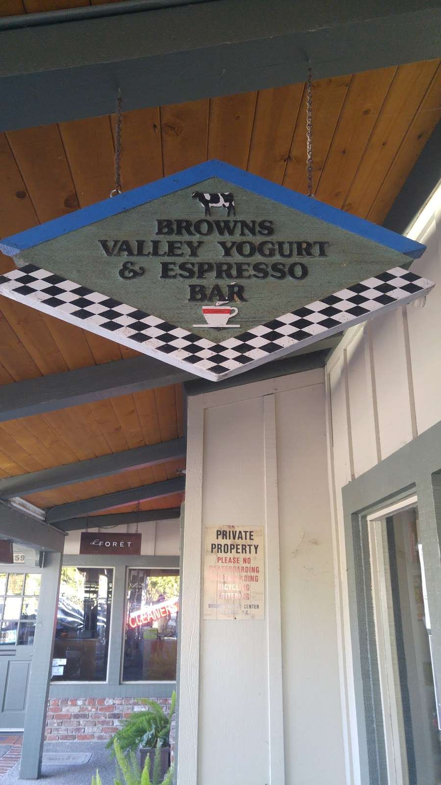 Browns Valley Yogurt & Espresso Bar | 3265 Browns Valley Rd, Napa, CA 94558, USA | Phone: (707) 252-4977