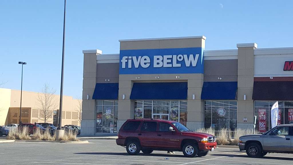 Five Below | 2066 IL-50, Bradley, IL 60915 | Phone: (815) 936-6254