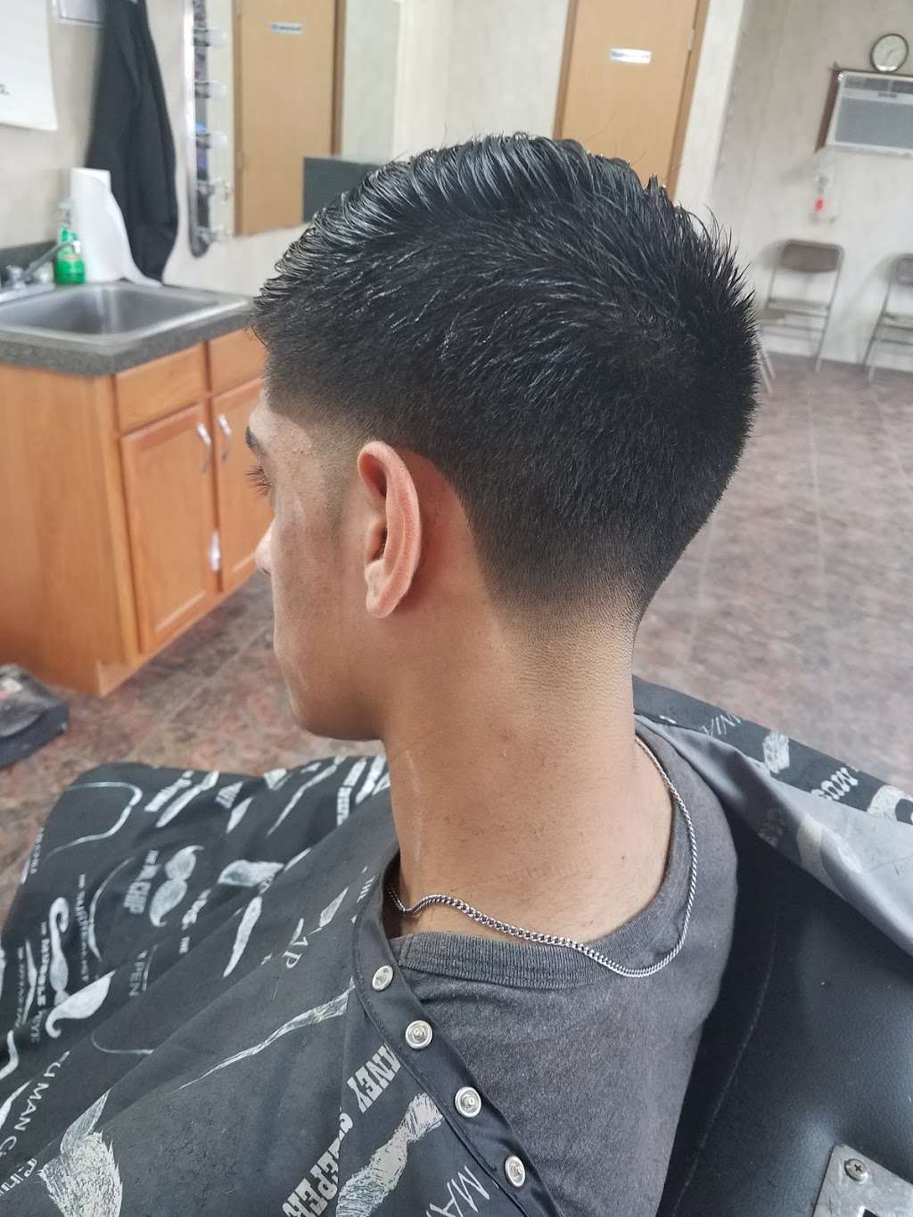 Boling Barbershop | 10550 Farm to Market Rd 1301, Boling-Iago, TX 77420, USA | Phone: (979) 657-2211