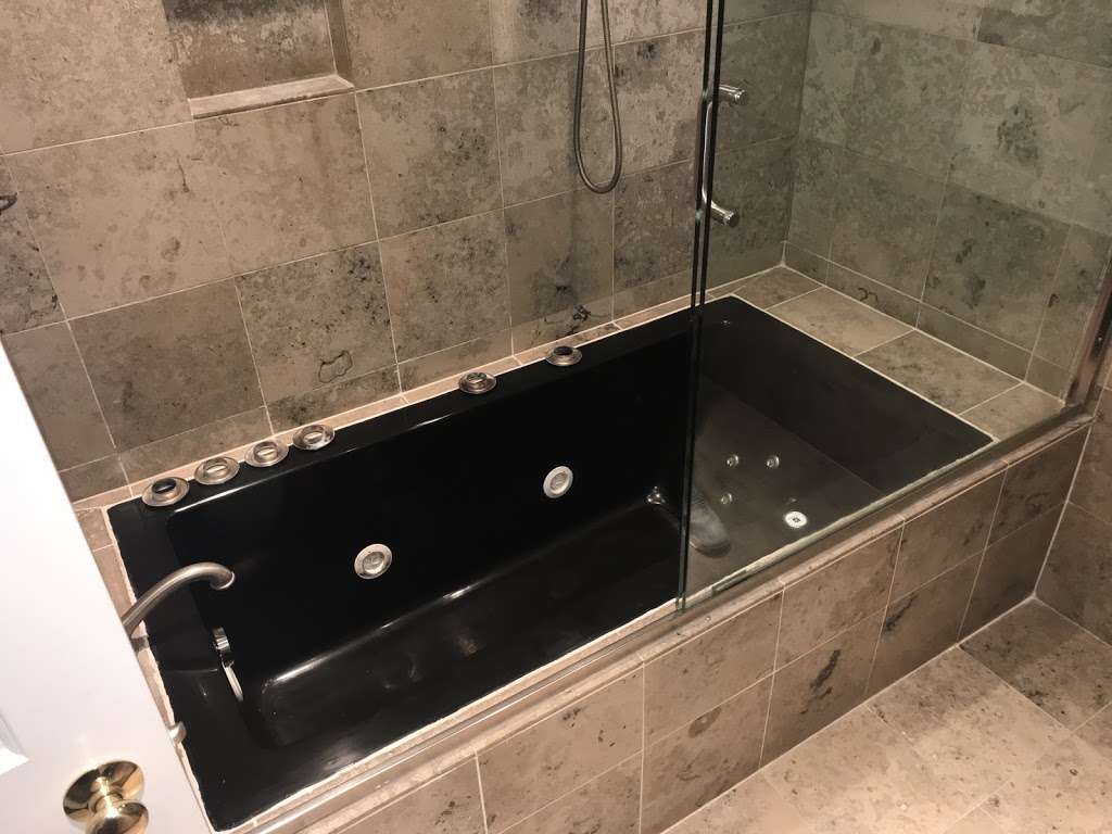 Bathtub Refinishing & More | 1818 W 103rd Pl, Chicago, IL 60643, USA | Phone: (917) 657-2686