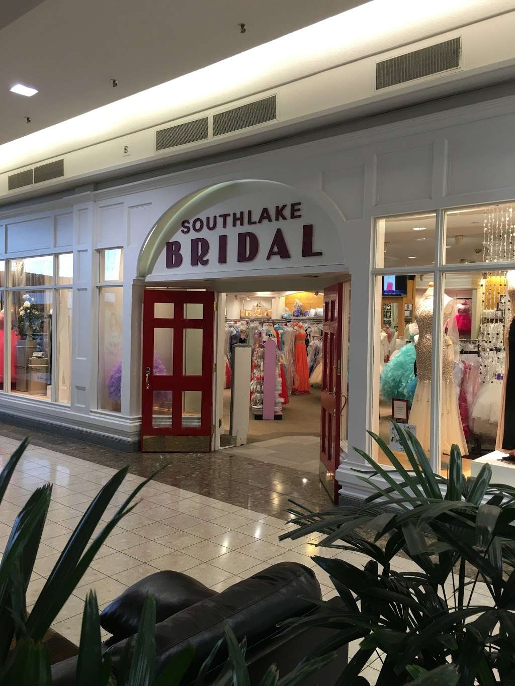 Southlake Bridal | 2109 Southlake Mall, Merrillville, IN 46410, USA | Phone: (219) 769-7687