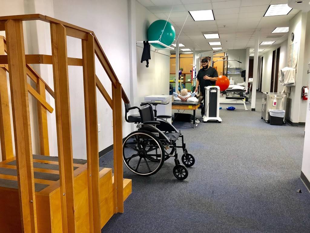 Apex Physical Rehabilitation & Wellness | 4610 Sweetwater Blvd #120, Sugar Land, TX 77479, USA | Phone: (281) 242-5252