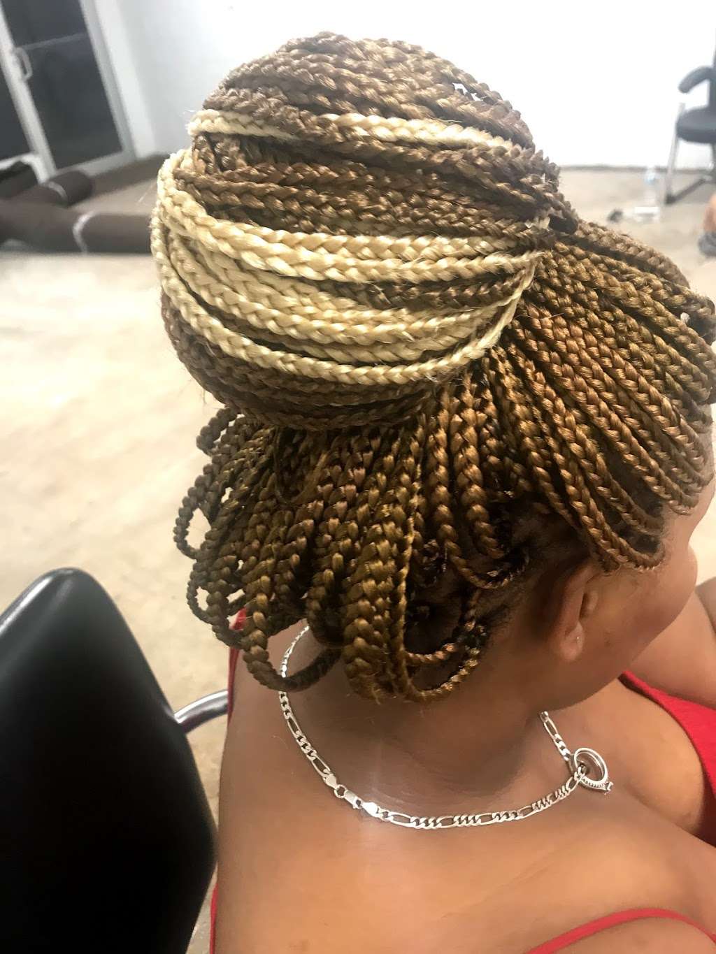 Yakha Express Braids | 2802 Lafayette Rd #22, Indianapolis, IN 46222 | Phone: (317) 925-2130