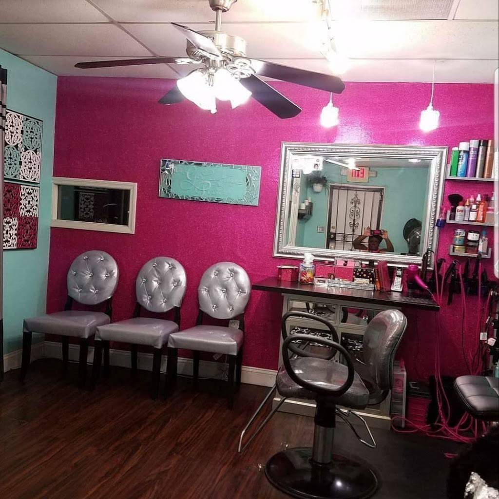 Kut It Out Hair Lounge LLC. | 3315 W Cypress St, Tampa, FL 33607, USA | Phone: (813) 992-5889