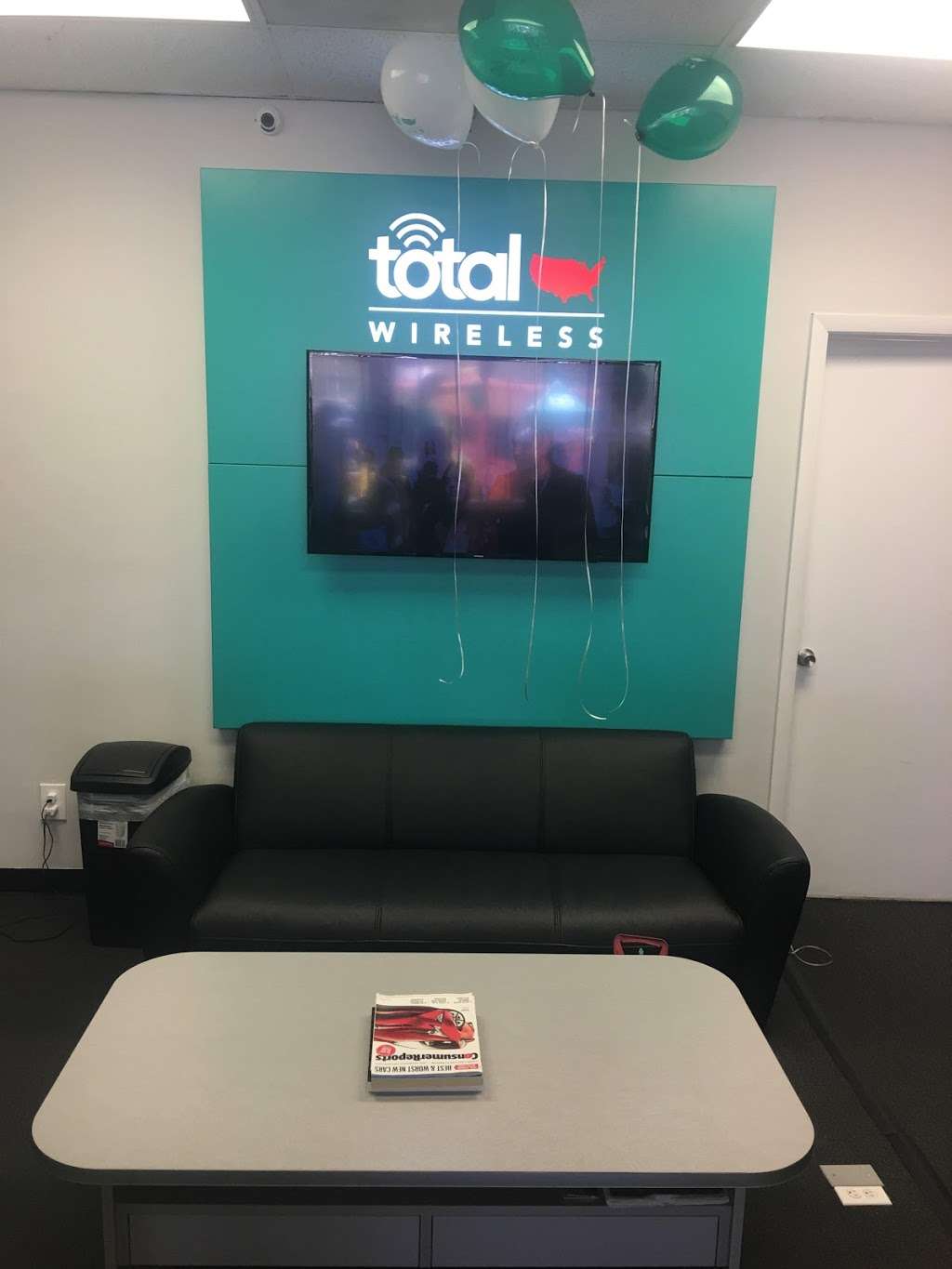 Total Wireless Store | 10329 US-441, Belleview, FL 34420, USA | Phone: (352) 693-3048