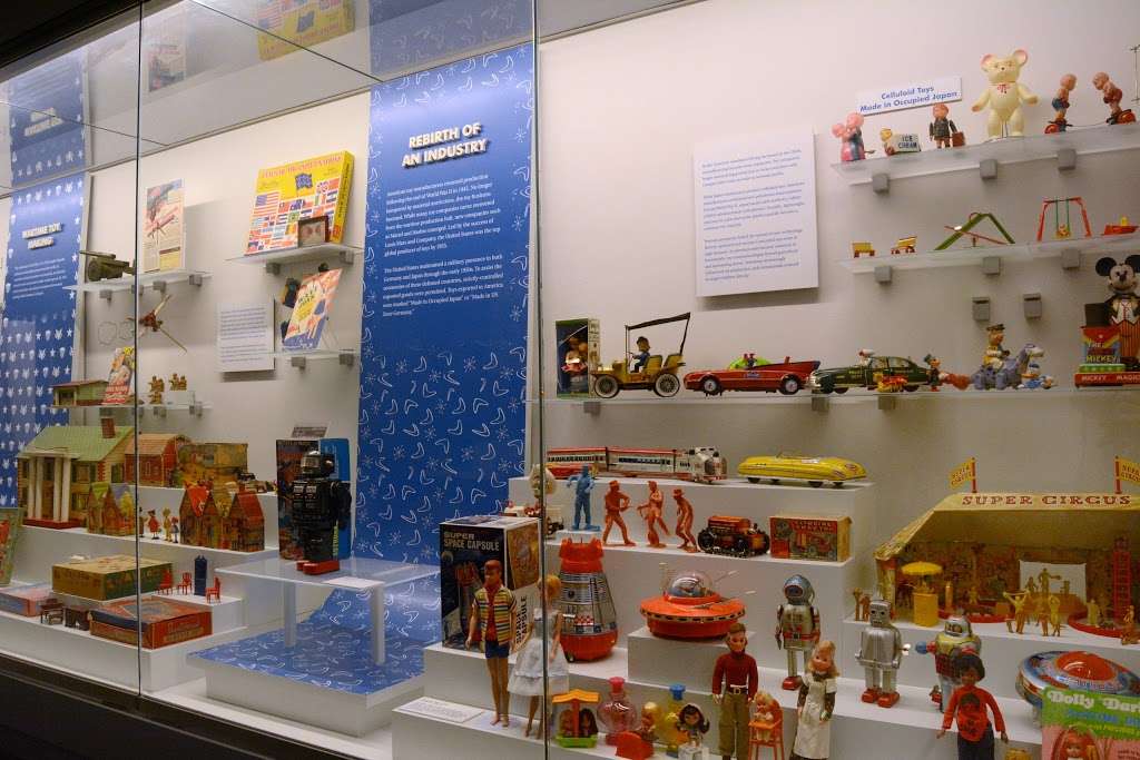 The National Museum of Toys and Miniatures | 5235 Oak St, Kansas City, MO 64112, USA | Phone: (816) 235-8000