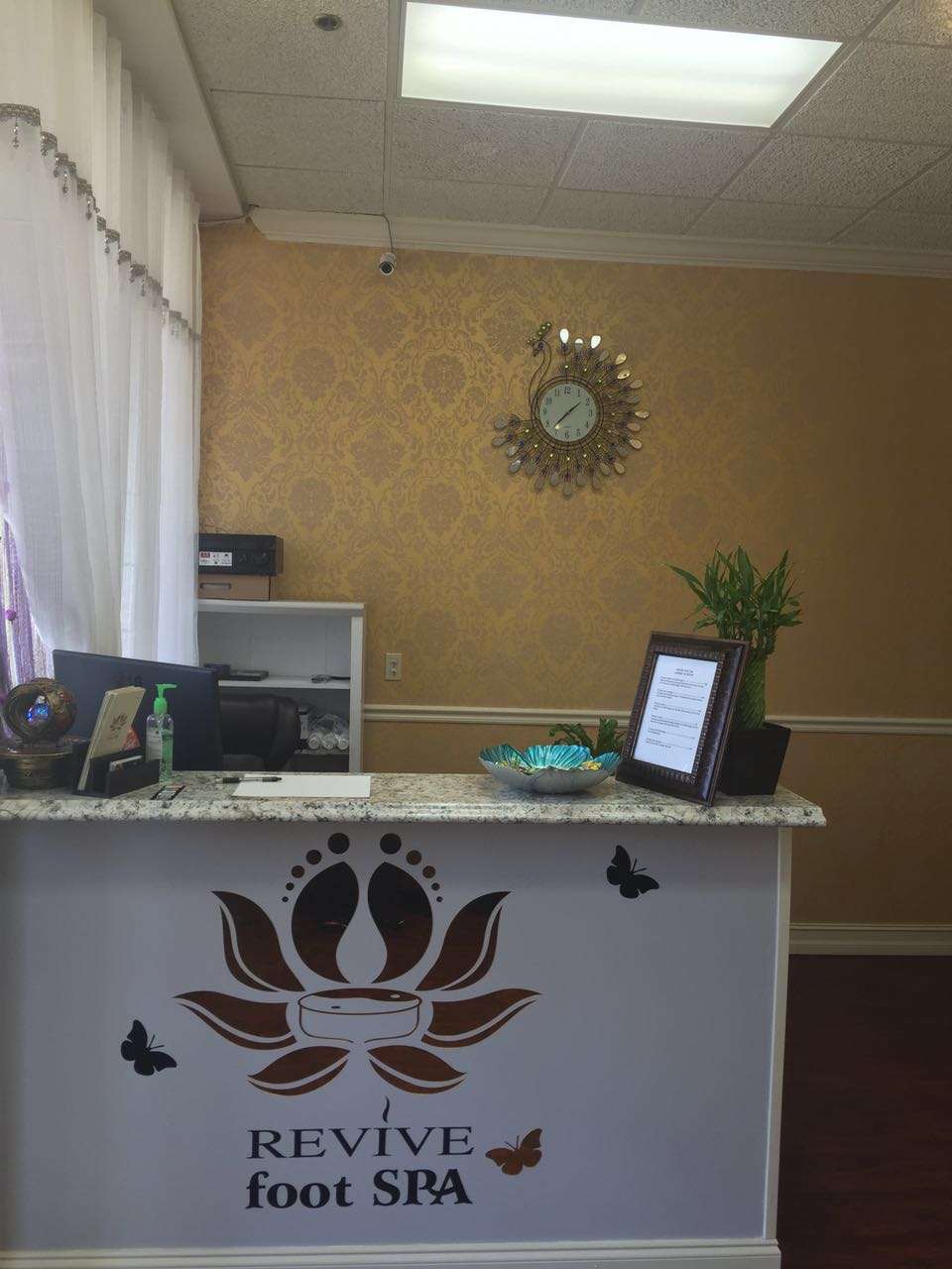 revive massage spa | 10130 Northlake Blvd #106, West Palm Beach, FL 33412 | Phone: (561) 660-8162