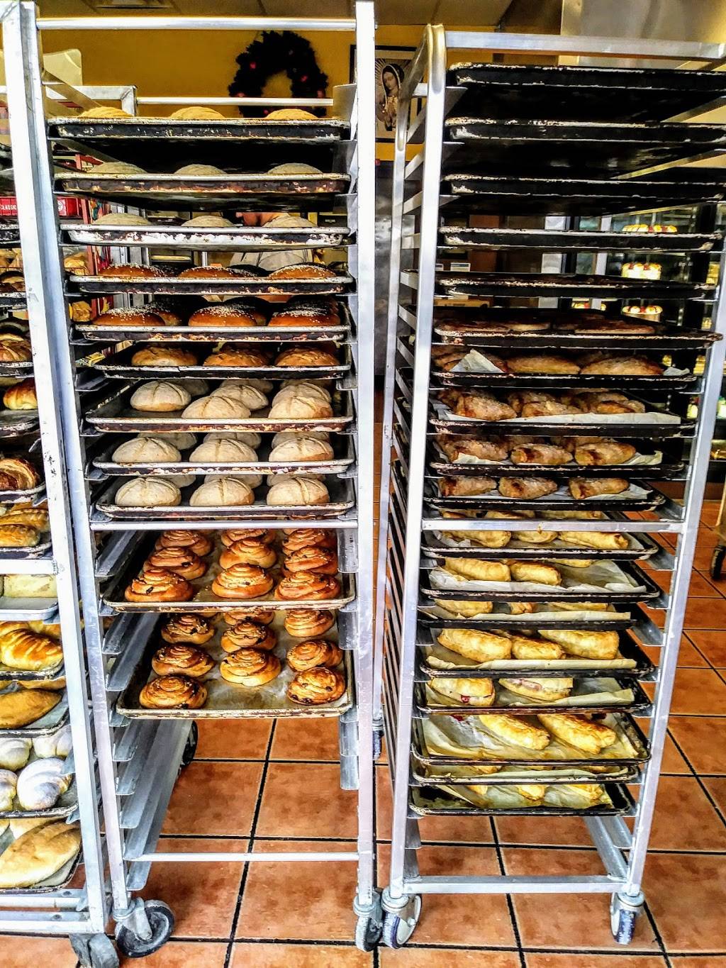 Brizuelas Bakery | 1721 W Katella Ave # R, Anaheim, CA 92804, USA | Phone: (714) 563-1094