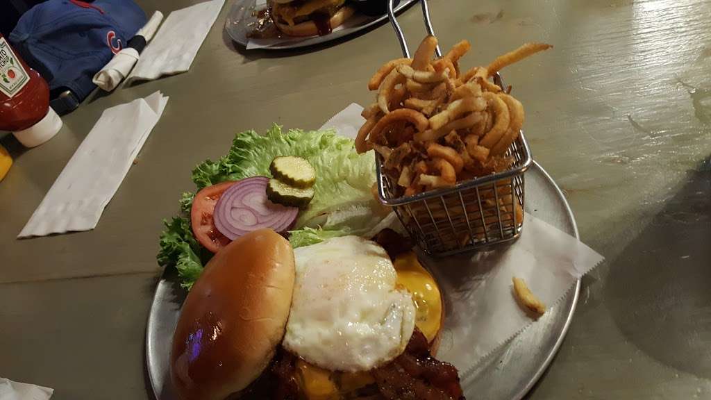 Burgers & Beer | 70 Rice Rd, South Wilmington, IL 60474, USA | Phone: (815) 237-0000