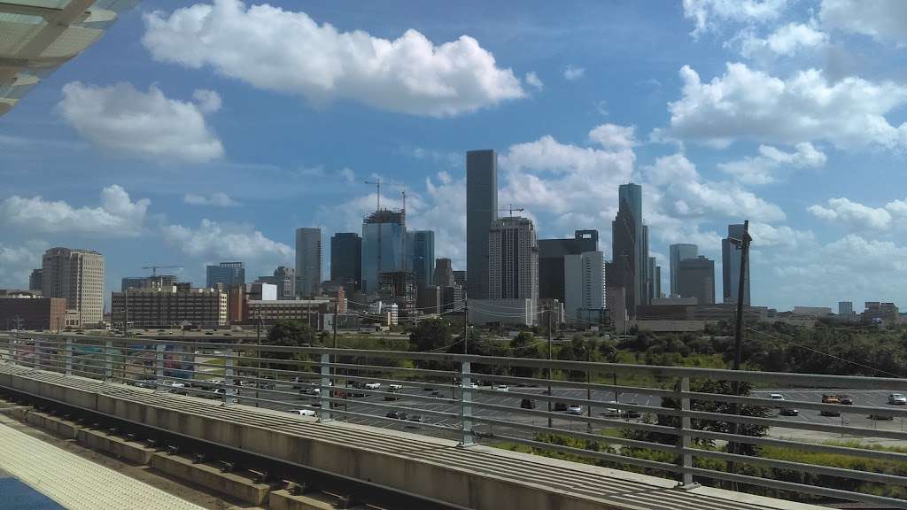 Burnett Transit Center | Houston, TX 77026, USA