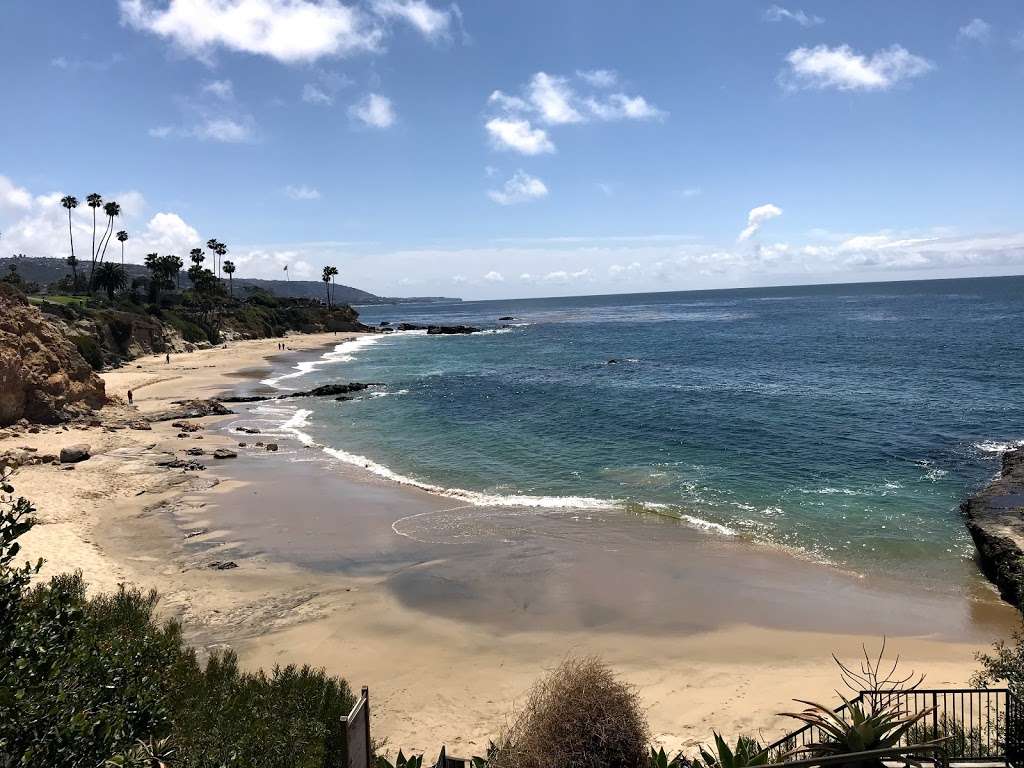 Flag Memorial | 400 Cliff Dr, Laguna Beach, CA 92651, USA