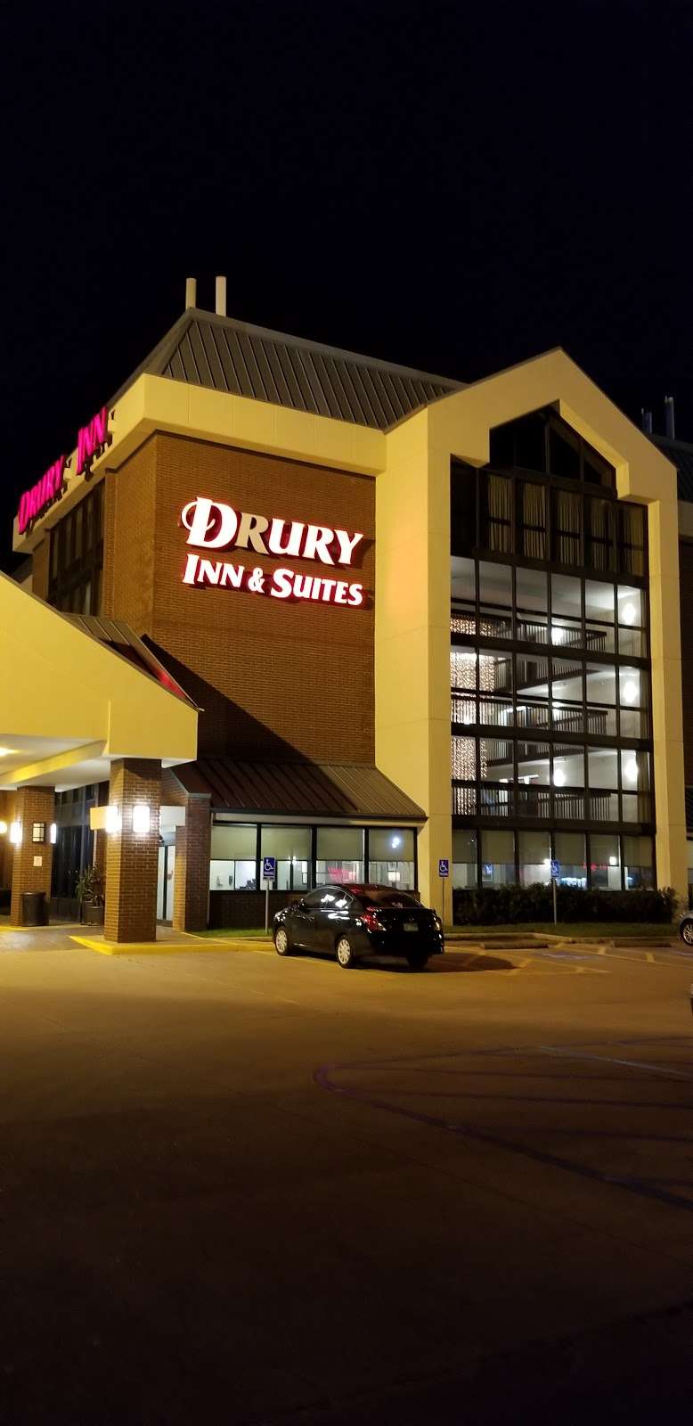 Drury Inn & Suites Houston Hobby Airport | 7902 Mosley Rd, Houston, TX 77061, USA | Phone: (713) 941-4300