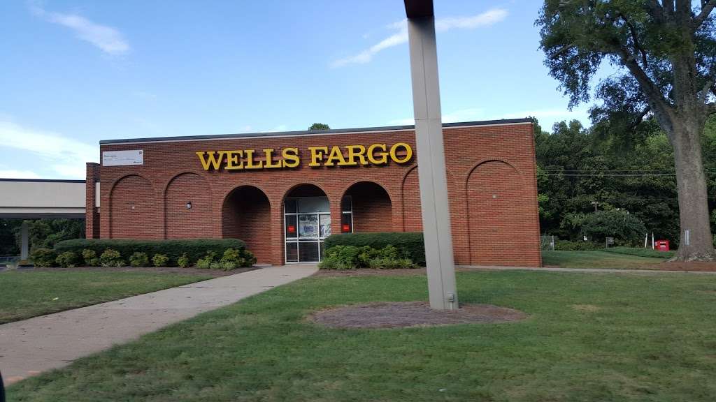 Wells Fargo Bank | 2610 W Sugar Creek Rd, Charlotte, NC 28262, USA | Phone: (704) 383-5814