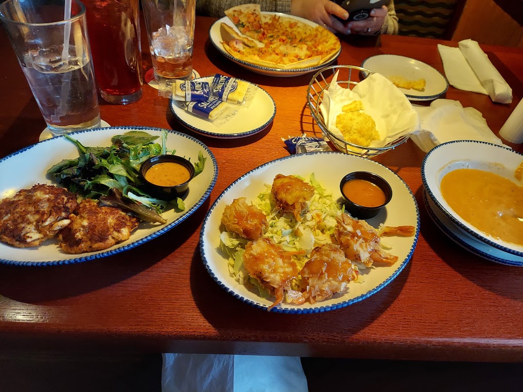 Red Lobster | BASS PRO SHOP, 320 Cincinnati Mills Dr NEAR, Cincinnati, OH 45240, USA | Phone: (513) 671-6777