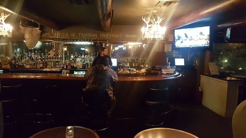 River Rock Lounge | 12825 Ventura Blvd, Studio City, CA 91604, USA | Phone: (818) 432-7500