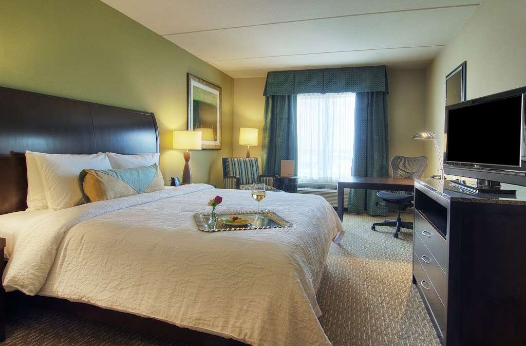 Hilton Garden Inn Houston-Pearland | 12101 Shadow Creek Pkwy, Pearland, TX 77584, USA | Phone: (713) 340-0110