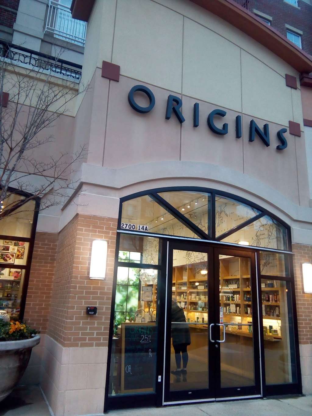 Origins The Market Common | 2700 Clarendon Blvd, Arlington, VA 22201, USA | Phone: (703) 243-5373