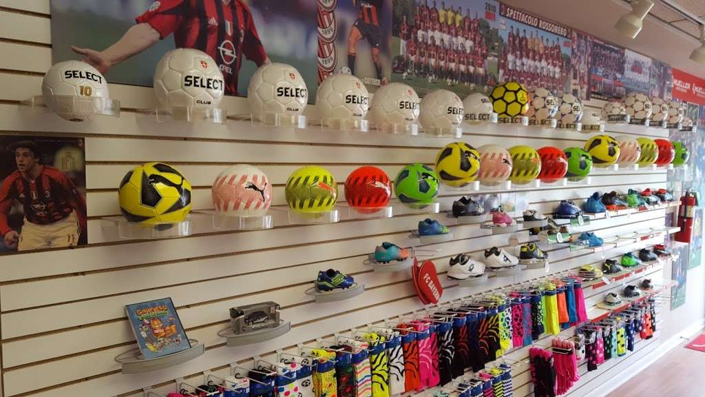 Soccer & More of Orland Park | 9959-A W 143rd St, Orland Park, IL 60462, USA | Phone: (708) 364-1111