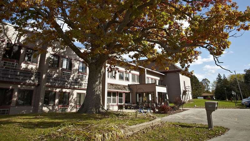 Country View Assisted Living | 10507 S Chicago Rd, Oak Creek, WI 53154, USA | Phone: (414) 764-3303